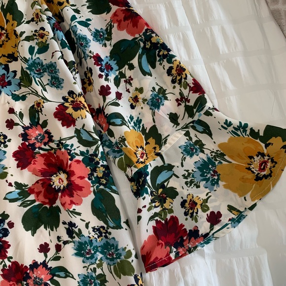 Van Heusen Floral Print Blouse - Picture 9 of 16